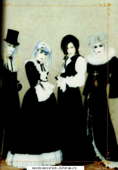 Poze cu Malice Mizer..... - aw ce bn ii sta lui mana cu 2 coditze - Malice Mizer