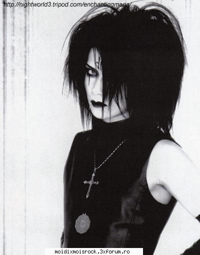 viatza in roz (mai bn zis in negru) =)) - Raluk&Kazuno - Fan Ficuri cu Moi Dix Mois?:))